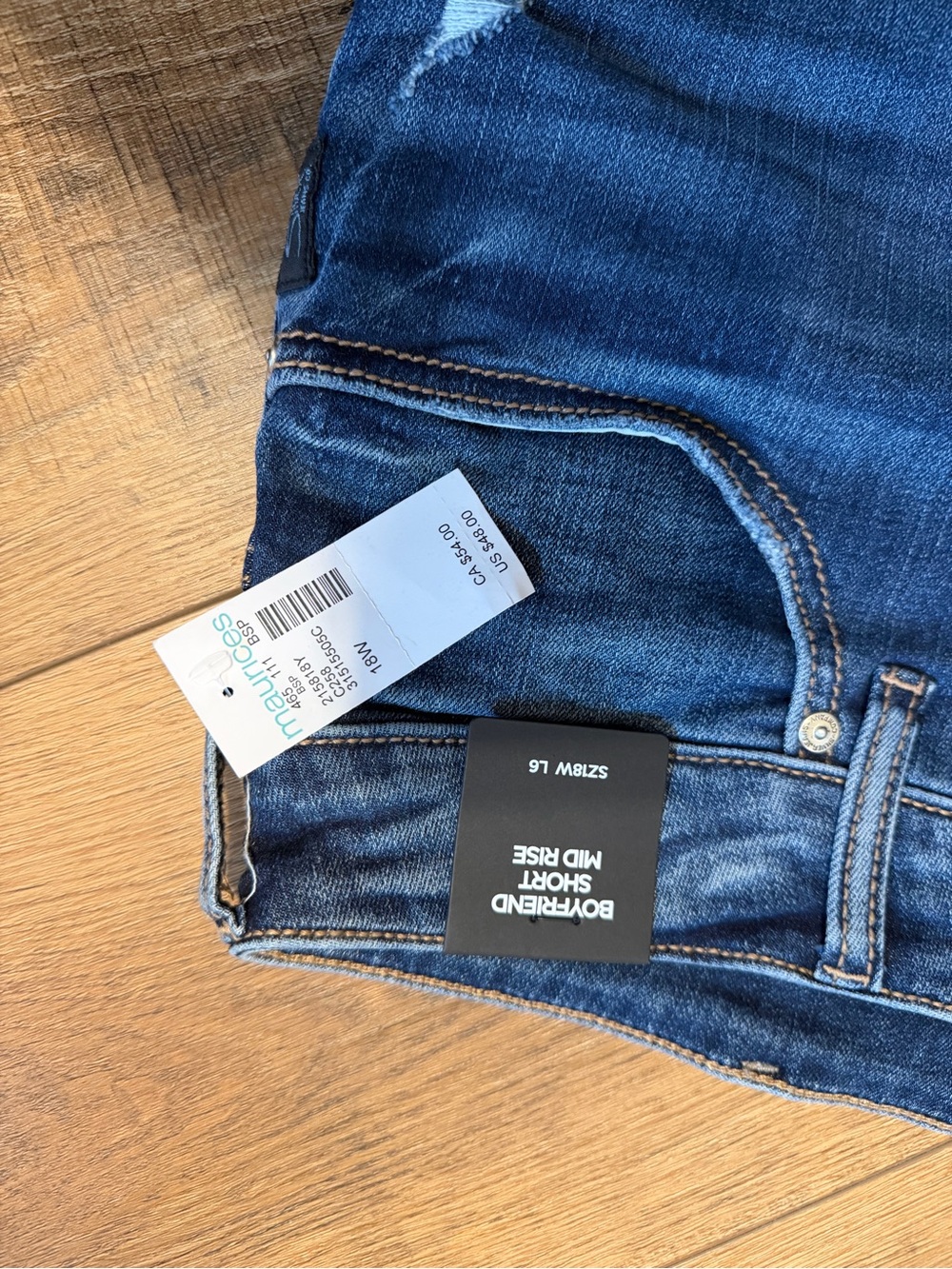 NWT Silver Women's Distressed High-Rise Denim Shorts - Dark Blue 18W - Picture 4 of 10